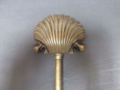 Cuillère en bronze
