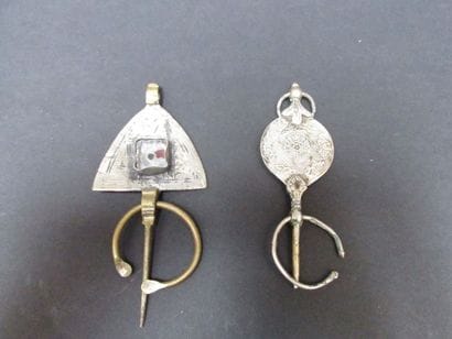 Deux anciennes fibules