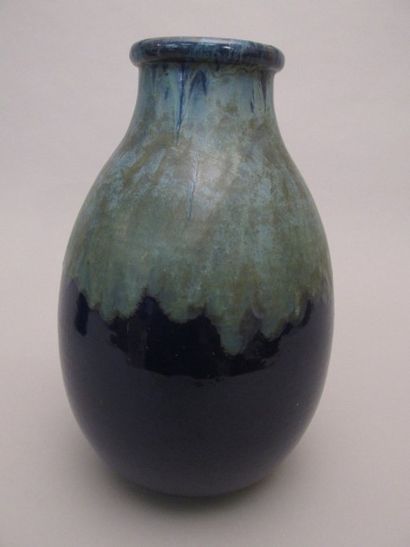 C.A.B. (Céramique d’Art de Bordeaux)

Vase...