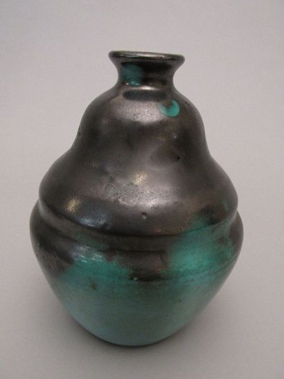 C.A.B. (Céramique d’Art de Bordeaux)

Vase...
