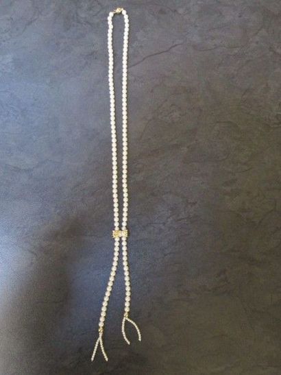 Collier de style négligé, , orné de perles...