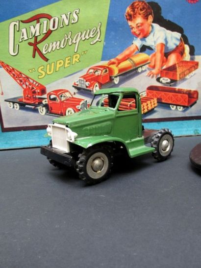 FJ 

Camions remorques 