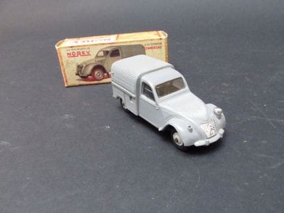 NOREV

2 CV Citroën commerciale modèle n°16...