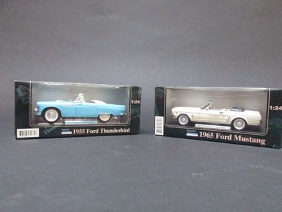 Lot de deux véhicules:

Collectibles 1955...