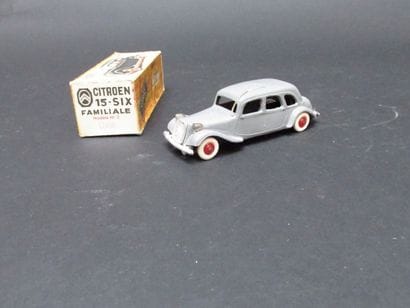 NOREV

Citroën 15-six Familiale modèle n°3...