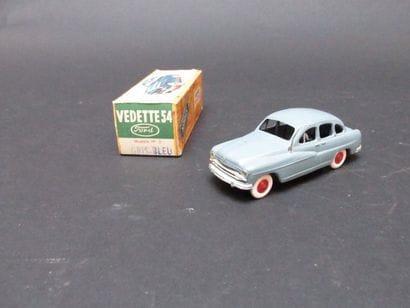 NOREV

Vedette 54 modèle n°2 gris-bleu

(boîte...