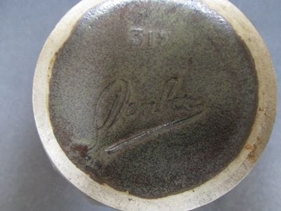 DANBAC (ou DONBAC

Porte pinceaux en grés...