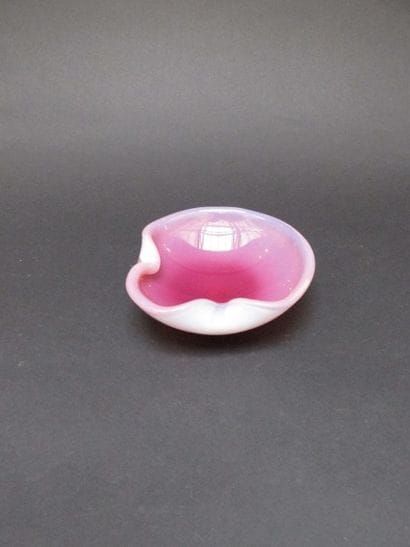 CENEDESE - MURANO

Cendrier en verre moulé...