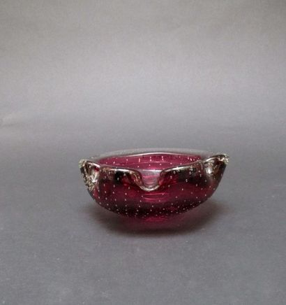 MURANO 

Cendrier en verre moulé teinté rose...