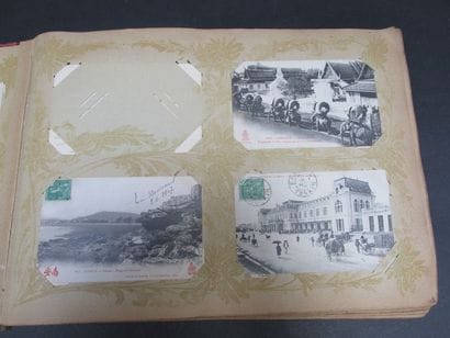 Album de cartes postales oblitérées début...