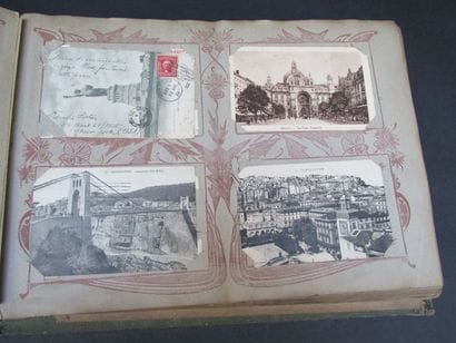 Album de cartes postales sur le théme de...