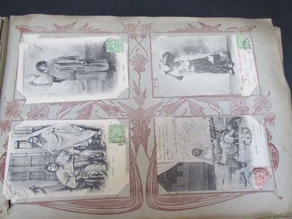 Album de cartes postales sur le théme de...