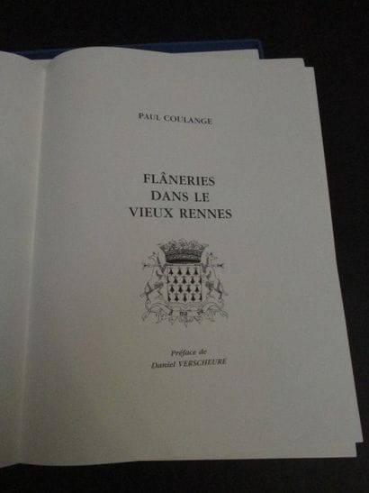 COULANGE Paul. Flâneries dans le vieux Rennes...