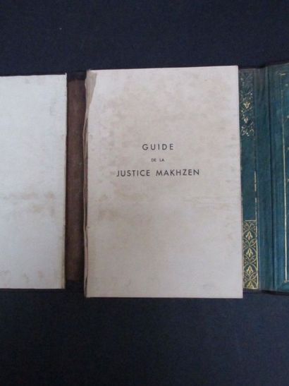 GUIDE DE LA JUSTICE MAKHZEN

reliure à rabats...