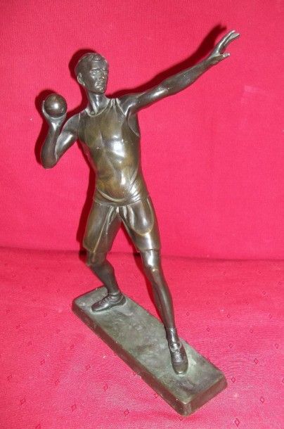 Sculpture. 

Lanceur de poids. 



Epreuve...