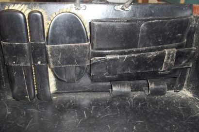 Valise offerte par le Cercle d'Escrime de...