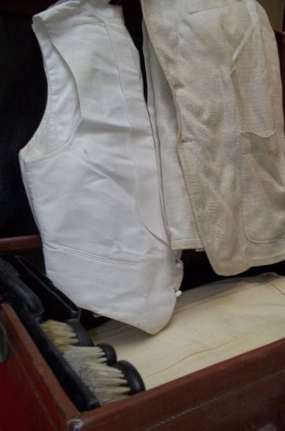 Valise offerte par le Cercle d'Escrime de...