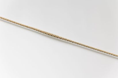 Collier en or jaune à maille palmier.

Long....