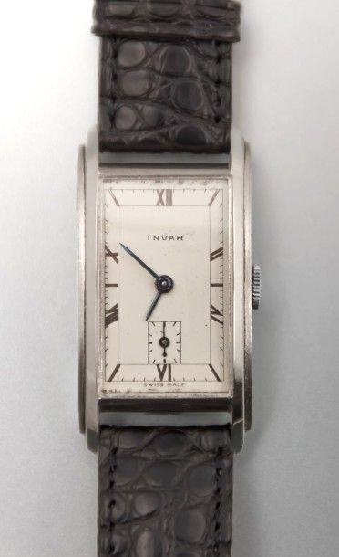 INVAR (Art Deco - Curvex), vers 1935

Montre...