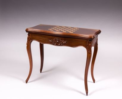 Table à jeux en acajou et placage

d’acajou...