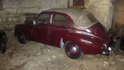 PEUGEOT 203 DECOUVRABLE 1950

Au salon de...