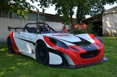 LOTUS 2-11

La Lotus 2-11 (prononcer « two-eleven»)...