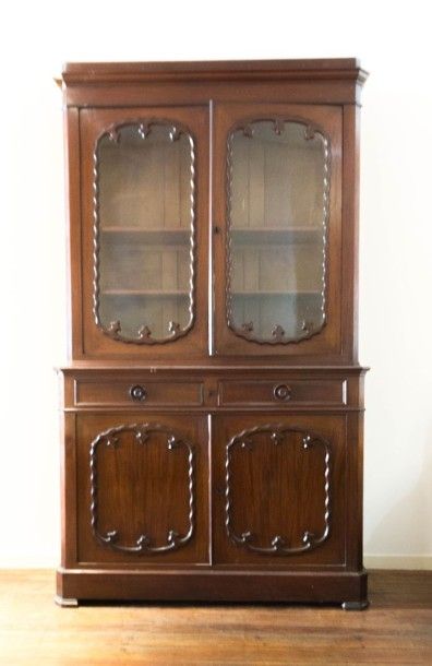 Meuble deux-corps en acajou et placage

d’acajou,...