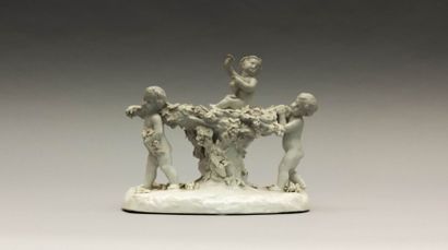 NAPLES

Groupe en porcelaine représentant...
