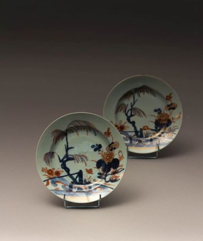 CHINE

Paire d’assiettes en porcelaine blanche...