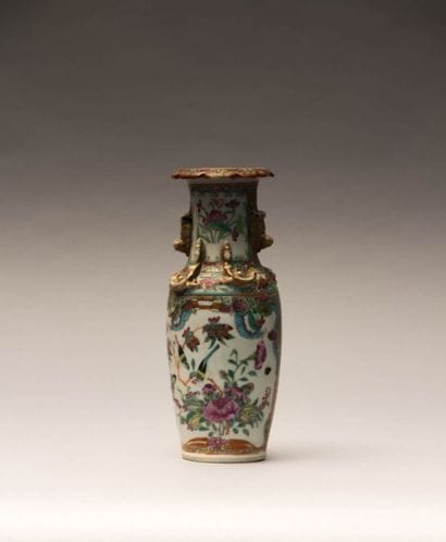 CHINE - Canton

Vase de forme balustre à...