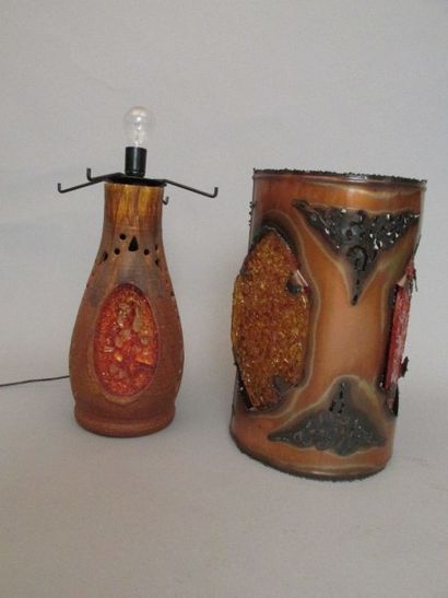 ACCOLAY

Lampe de forme oblongue, le fût...