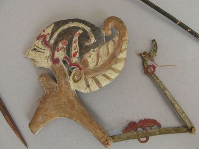 BALI

Figurines en cuir peint articulées