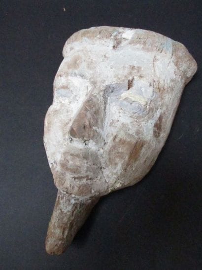 masque sarcophage egyptien en bois

Haut....