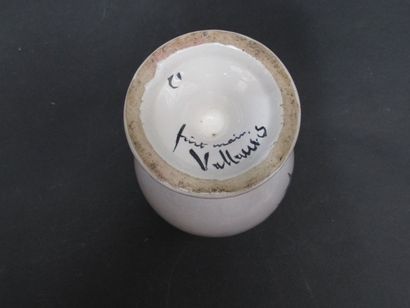 VALLAURIS

Coupe sur piédouche en faïence...