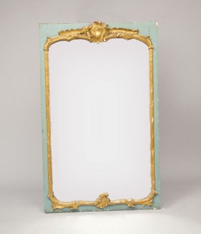 Trumeau de boiserie en bois mouluré

et sculpté...