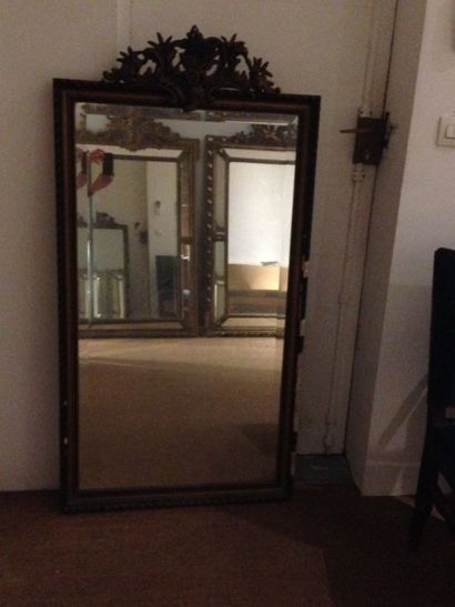 Miroir de forme rectangulaire en bois et...
