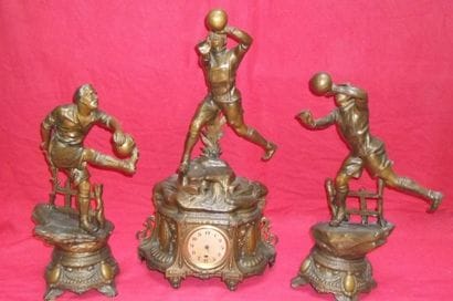 Pendule de cheminée. 



Epreuve en régule...