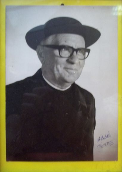 Ensemble de 3 photographies : Robert Soro,...