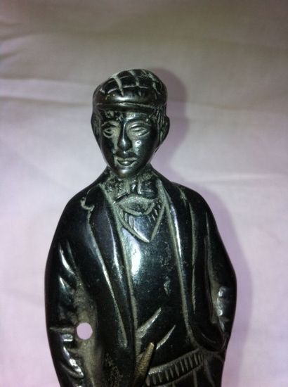 Golfeur au repos. 

Sculpture. 

Epreuve...