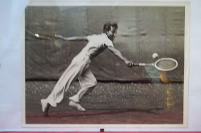 Photographie dédicacée du champion philippin,...