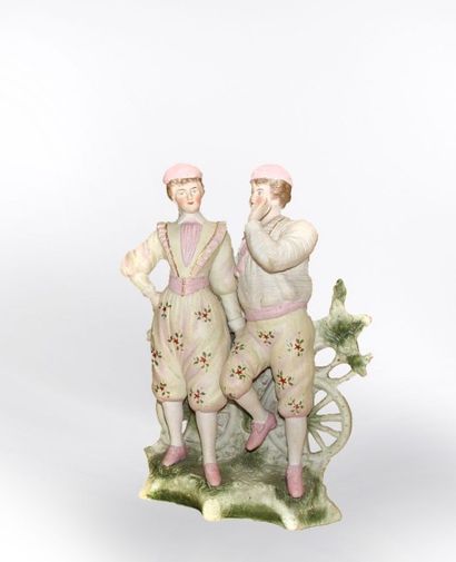 Statuette en biscuit polychrome formant un...