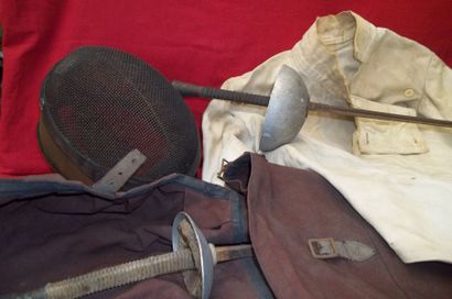 Tenue d'escrimeur avec Plastron, Masque,...