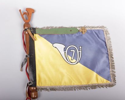 Fanion 7ème régiment de chasseurs avec

croix...