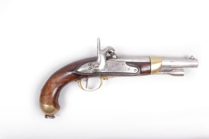 Pistolet réglementaire français, Mle

1822...