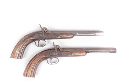 Paire de pistolets de duel pour le tir à

poudre...