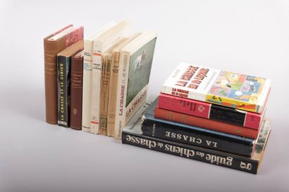 Ensemble de treize livres brochés ou reliés...