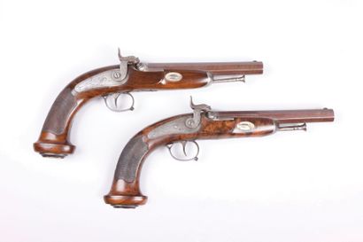 Paire de pistolets - pour officier - système

à...