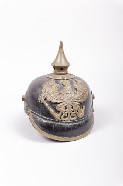 Casque Mle 1895 - complet sauf cocardes -

jugulaire...