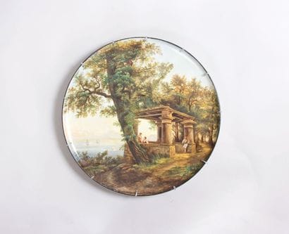 CREIL MONTEREAU

Plat en faïence fine polychrome...