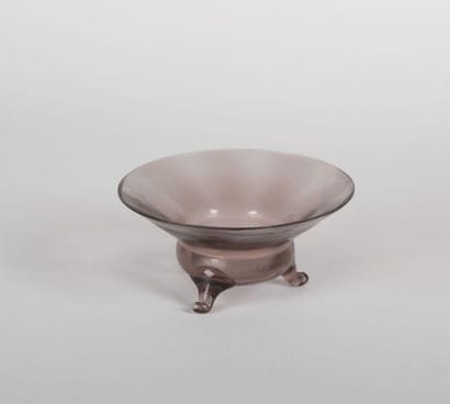 Coupe en verre fumé, la coupe tronconique

se...